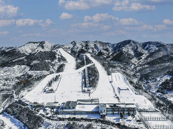 冰雪狂欢倒计时，畅滑何家沟!